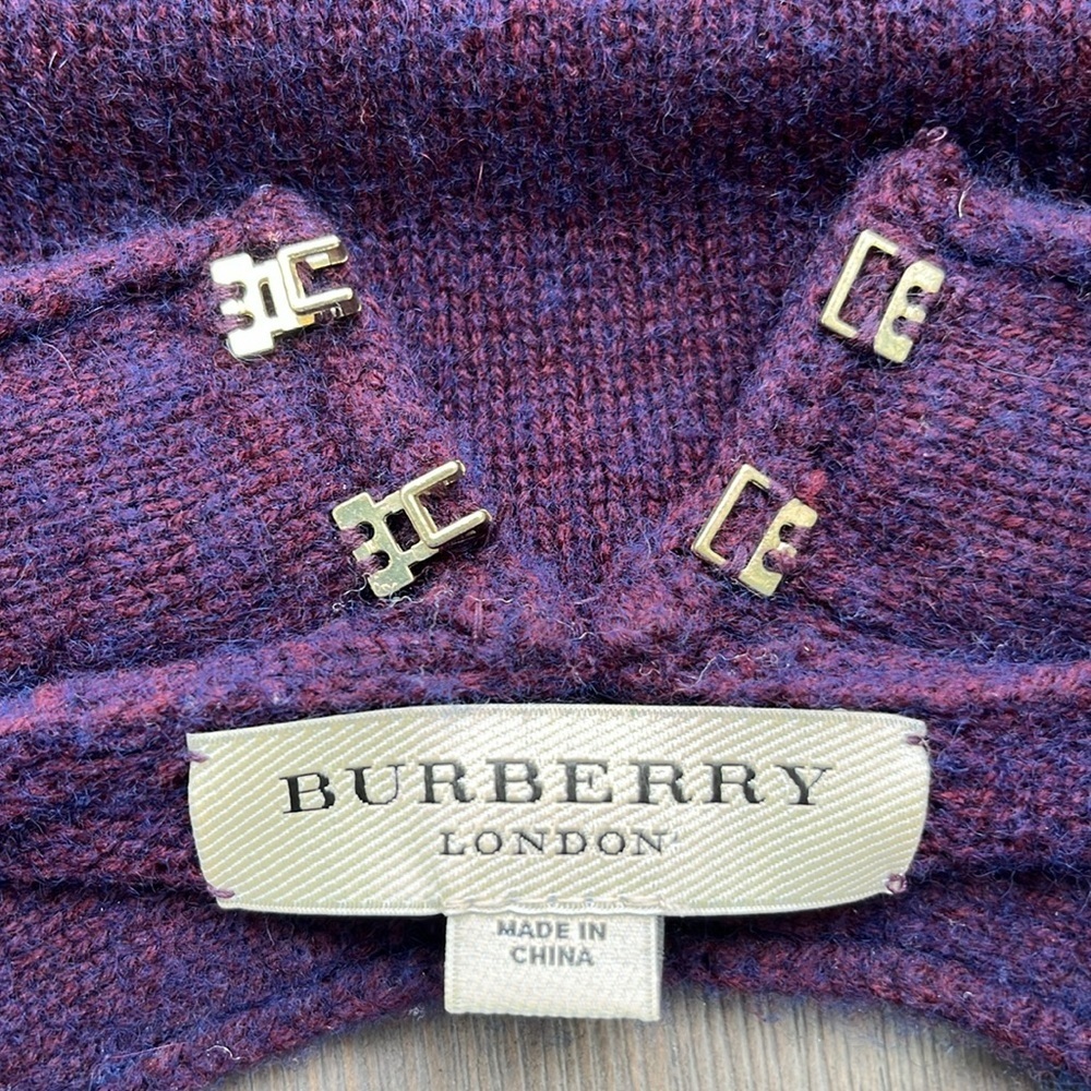 Burberry Wool and Cashmere Crew Neck Sweater Cropped Length - Picture 4 of 7